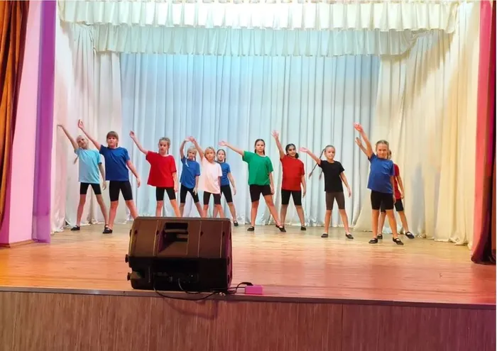 ТЕМАТИЧЕСКАЯ ПРОГРАММА «ОДНА СТРАНА, ОДНА СЕМЬЯ, ОДНА РОССИЯ»