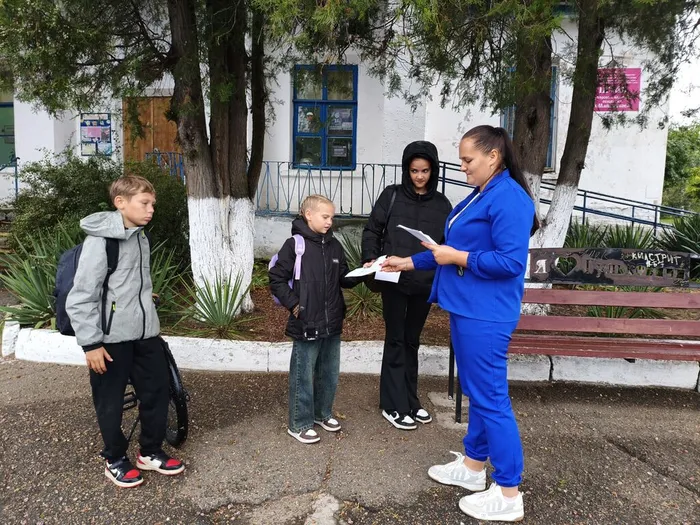 АКЦИЯ «УСТУПИ ДОРОГУ ПОЕЗДАМ!»